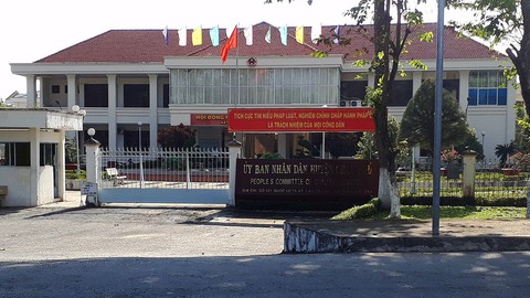 Bị cảnh cáo, phó chủ tịch huyện bảo không biết tội gì - Ảnh 1. Bị cảnh cáo, phó chủ tịch huyện bảo không biết tội gì - Ảnh 1.