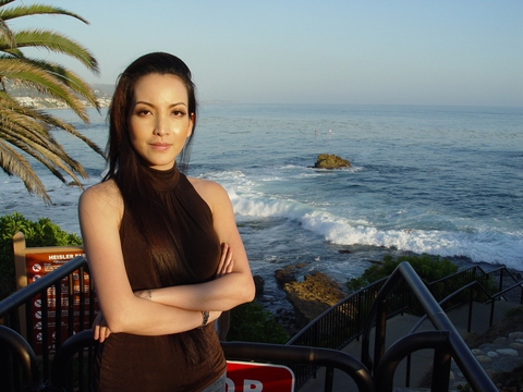 Diễn viên Linh Nga tái xuất, làm phim ngắn ở Hollywood - Ảnh 3. Diễn viên Linh Nga tái xuất, làm phim ngắn ở Hollywood - Ảnh 3.