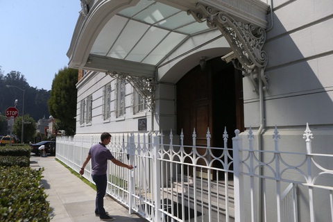 Mỹ sẽ lục soát tổng lãnh sự Nga tại San Francisco - Ảnh 1. Mỹ sẽ lục soát tổng lãnh sự Nga tại San Francisco - Ảnh 1.