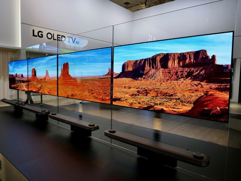 Thị trường tivi OLED sẽ sôi động hơn? - Ảnh 3. Thị trường tivi OLED sẽ sôi động hơn? - Ảnh 3.