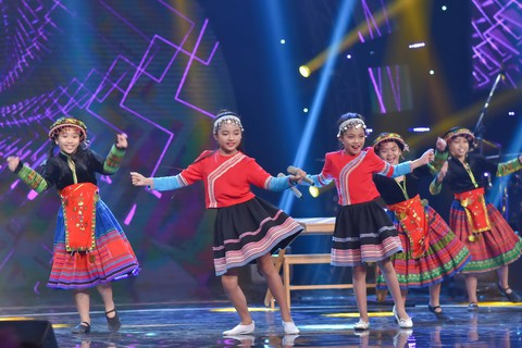 Mai Anh, Thùy Dung dẫn đầu đêm bán kết Ai sẽ thành sao nhí - Ảnh 6. Mai Anh, Thùy Dung dẫn đầu đêm bán kết Ai sẽ thành sao nhí - Ảnh 6.
