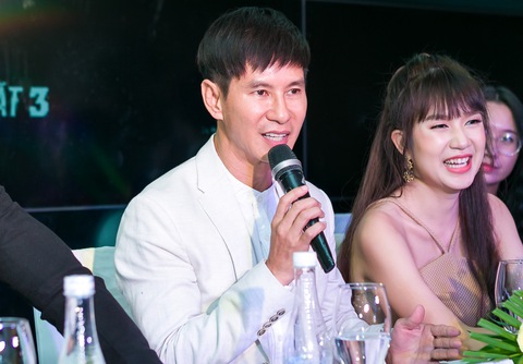 Lý Hải tuyên bố đầu tư 17 tỉ, phá nát 1 xe hơi cho Lật mặt 3 - Ảnh 1. Lý Hải tuyên bố đầu tư 17 tỉ, phá nát 1 xe hơi cho Lật mặt 3 - Ảnh 1.