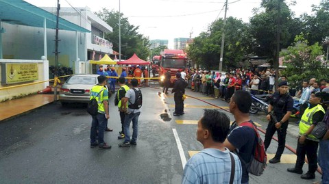 Cháy trường Hồi giáo ở Kuala Lumpur, 25 thầy trò thiệt mạng - Ảnh 1. Cháy trường Hồi giáo ở Kuala Lumpur, 25 thầy trò thiệt mạng - Ảnh 1.