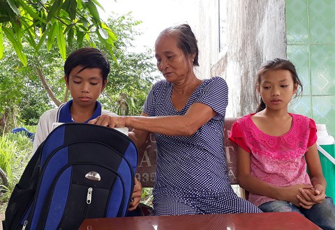 Gia cảnh nghèo khó của đương sự tố thẩm phán nhắn tin vòi tiền - Ảnh 1. Gia cảnh nghèo khó của đương sự tố thẩm phán nhắn tin vòi tiền - Ảnh 1.