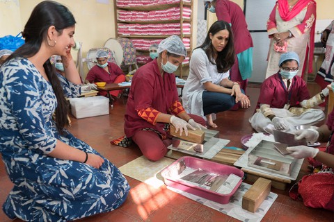Meghan Markle : Người đẹp nắm giữ trái tim Hoàng tử Harry là ai? - Ảnh 5. Meghan Markle : Người đẹp nắm giữ trái tim Hoàng tử Harry là ai? - Ảnh 5.