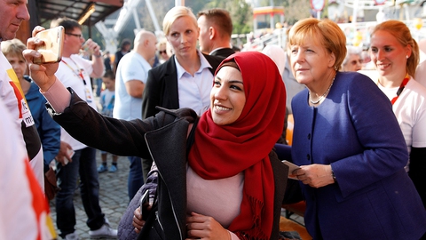 Bà Merkel chưa có đối thủ xứng tầm - Ảnh 1. Bà Merkel chưa có đối thủ xứng tầm - Ảnh 1.