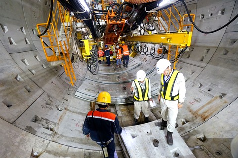 Nguy cơ tạm dừng dự án Metro số 1 TP.HCM: Hậu quả khôn lường! - Ảnh 5. Nguy cơ tạm dừng dự án Metro số 1 TP.HCM: Hậu quả khôn lường! - Ảnh 5.