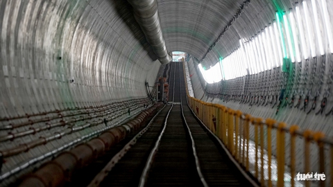 Robot TBM sắp thông đường hầm đầu tiên tuyến metro số 1 - Ảnh 7. Robot TBM sắp thông đường hầm đầu tiên tuyến metro số 1 - Ảnh 7.