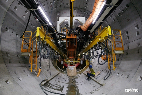 Robot TBM sắp thông đường hầm đầu tiên tuyến metro số 1 - Ảnh 3. Robot TBM sắp thông đường hầm đầu tiên tuyến metro số 1 - Ảnh 3.