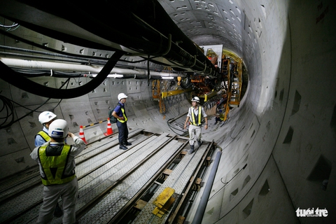 Robot TBM sắp thông đường hầm đầu tiên tuyến metro số 1 - Ảnh 4. Robot TBM sắp thông đường hầm đầu tiên tuyến metro số 1 - Ảnh 4.