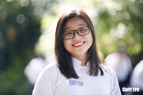 Gương mặt rạng rỡ của nam, nữ sinh ngày khai trường - Ảnh 3. Gương mặt rạng rỡ của nam, nữ sinh ngày khai trường - Ảnh 3.