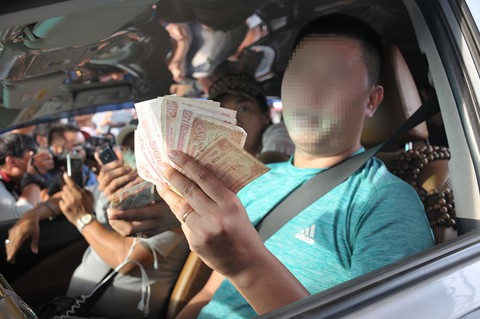 Giằng co tại trạm, BOT Cai Lậy xả trạm lần hai trong ngày - Ảnh 6. Giằng co tại trạm, BOT Cai Lậy xả trạm lần hai trong ngày - Ảnh 6.