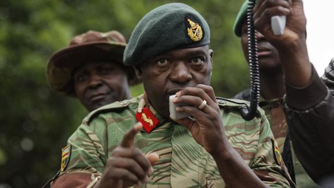 Nội các mới của Zimbabwe toàn tướng quân đội - Ảnh 1. Nội các mới của Zimbabwe toàn tướng quân đội - Ảnh 1.