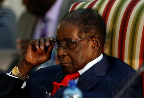 Ông Mugabe chính thức từ chức tổng thống Zimbabwe - Ảnh 1. Ông Mugabe chính thức từ chức tổng thống Zimbabwe - Ảnh 1.