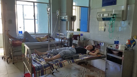 Chạy máy phát điện trong nhà, 5 người suýt chết - Ảnh 1. Chạy máy phát điện trong nhà, 5 người suýt chết - Ảnh 1.