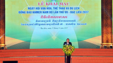 Tưng bừng ngày hội văn hóa Khmer Nam bộ - Ảnh 1. Tưng bừng ngày hội văn hóa Khmer Nam bộ - Ảnh 1.