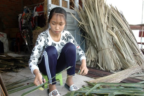 Vượt lên bệnh tật với ước mơ làm cô giáo - Ảnh 3. Vượt lên bệnh tật với ước mơ làm cô giáo - Ảnh 3.