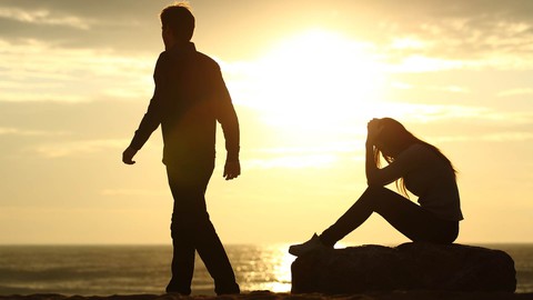 Không gì khó bằng để tình cũ ngủ yên - Ảnh 1. Không gì khó bằng để tình cũ ngủ yên - Ảnh 1.