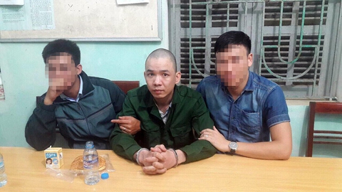 Khởi tố 3 công an thiếu trách nhiệm vụ 2 tử tù trốn trại - Ảnh 3. Khởi tố 3 công an thiếu trách nhiệm vụ 2 tử tù trốn trại - Ảnh 3.