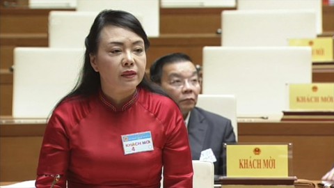 Bộ trưởng Kim Tiến: Dịch sốt xuất huyết do nắng lắm, mưa nhiều - Ảnh 2. Bộ trưởng Kim Tiến: Dịch sốt xuất huyết do nắng lắm, mưa nhiều - Ảnh 2.