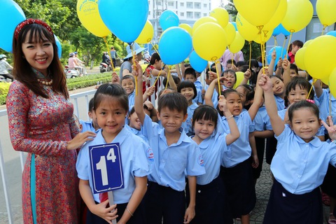 Những trường đầu tiên ở TP.HCM khai giảng năm học mới - Ảnh 2. Những trường đầu tiên ở TP.HCM khai giảng năm học mới - Ảnh 2.
