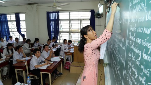 Nhiều ý kiến trái chiều học tín chỉ ở trung học - Ảnh 1. Nhiều ý kiến trái chiều học tín chỉ ở trung học - Ảnh 1.