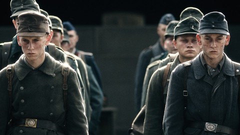 ‘Land of mine’ - một kiểu sống trong sợ hãi từ điện ảnh Đan Mạch, Đức - Ảnh 8. ‘Land of mine’ - một kiểu sống trong sợ hãi từ điện ảnh Đan Mạch, Đức - Ảnh 8.