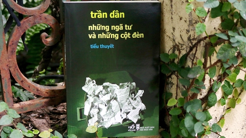 ‘Những ngã tư và những cột đèn’ sẽ có bản tiếng Hàn - Ảnh 4. ‘Những ngã tư và những cột đèn’ sẽ có bản tiếng Hàn - Ảnh 4.