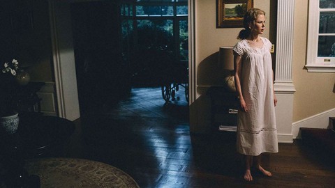 The killing of a sacred deer và làn sóng điện ảnh kỳ dị Hy Lạp - Ảnh 4. The killing of a sacred deer và làn sóng điện ảnh kỳ dị Hy Lạp - Ảnh 4.
