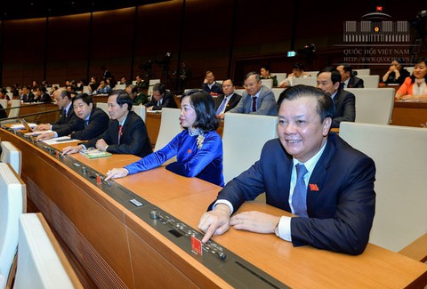 Không dùng tiền ngân sách cứu ngân hàng yếu kém - Ảnh 1. Không dùng tiền ngân sách cứu ngân hàng yếu kém - Ảnh 1.