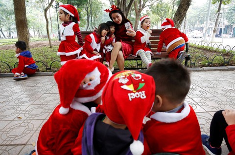 Thế giới rực rỡ đón Noel - Ảnh 3. Thế giới rực rỡ đón Noel - Ảnh 3.