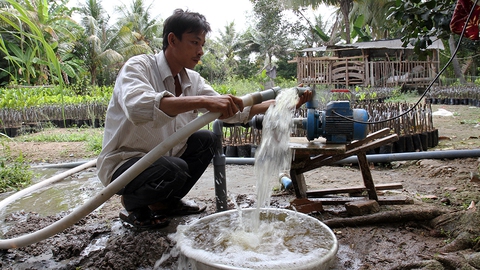 Miền Tây sẽ bị nhấn chìm, nếu... - Ảnh 2. Miền Tây sẽ bị nhấn chìm, nếu... - Ảnh 2.