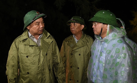 Thủ tướng: Không nói dài, nói nhiều, tập trung đưa giải pháp - Ảnh 9. Thủ tướng: Không nói dài, nói nhiều, tập trung đưa giải pháp - Ảnh 9.