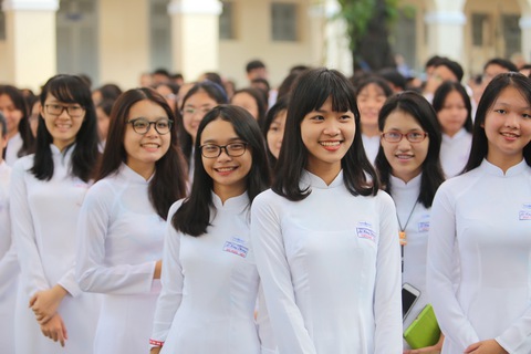Trường ra quy định... nam nữ không được ngồi gần - Ảnh 1. Trường ra quy định... nam nữ không được ngồi gần - Ảnh 1.