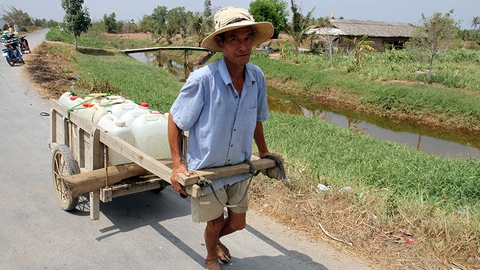 Miền Tây sẽ bị nhấn chìm, nếu... - Ảnh 8. Miền Tây sẽ bị nhấn chìm, nếu... - Ảnh 8.