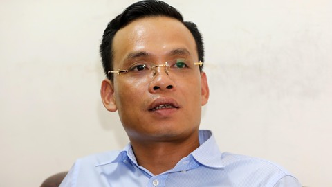 Cấm bán rượu cho người dưới 18 tuổi, được không? - Ảnh 2. Cấm bán rượu cho người dưới 18 tuổi, được không? - Ảnh 2.