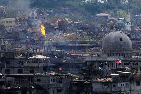 Philippines tuyên bố kết thúc cuộc chiến ở Marawi - Ảnh 1. Philippines tuyên bố kết thúc cuộc chiến ở Marawi - Ảnh 1.