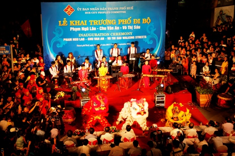 Cuối tuần Huế cũng có phố đi bộ - Ảnh 5. Cuối tuần Huế cũng có phố đi bộ - Ảnh 5.