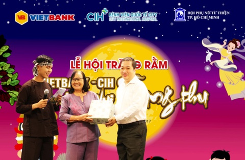 Vietbank và CIH tổ chức trung thu cho trẻ em có hoàn cảnh đặc biệt - Ảnh 1. Vietbank và CIH tổ chức trung thu cho trẻ em có hoàn cảnh đặc biệt - Ảnh 1.