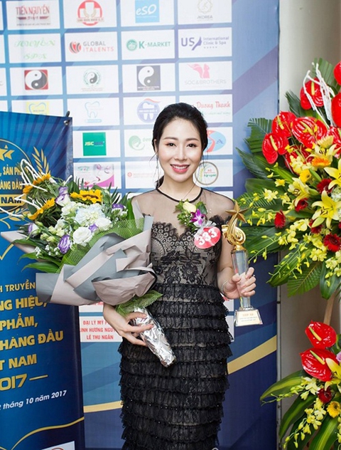 J-korea 3 năm liền lọt Top 5 thương hiệu uy tín thẩm mỹ - Ảnh 2. J-korea 3 năm liền lọt Top 5 thương hiệu uy tín thẩm mỹ - Ảnh 2.