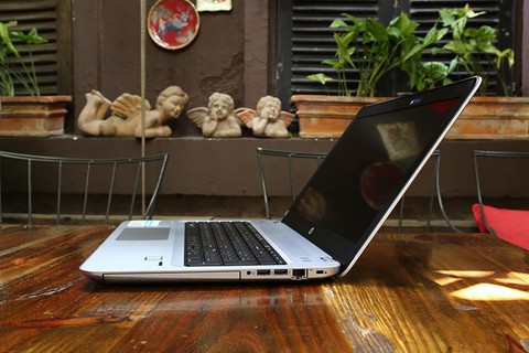 Lựa chọn Laptop cho người dùng “ăn chắc mặc bền” - Ảnh 2. Lựa chọn Laptop cho người dùng “ăn chắc mặc bền” - Ảnh 2.