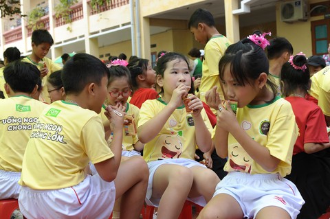 Ngày hội Fami Kid bổ ích cho học sinh tiểu học - Ảnh 1. Ngày hội Fami Kid bổ ích cho học sinh tiểu học - Ảnh 1.