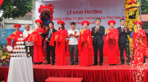 Dai-ichi Life Việt Nam tăng tốc bền vững - Ảnh 1. Dai-ichi Life Việt Nam tăng tốc bền vững - Ảnh 1.