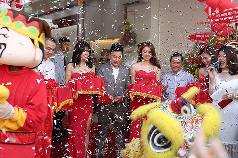 Huy Thanh Jewelry khai trương showroom tại TP.HCM - Ảnh 1. Huy Thanh Jewelry khai trương showroom tại TP.HCM - Ảnh 1.
