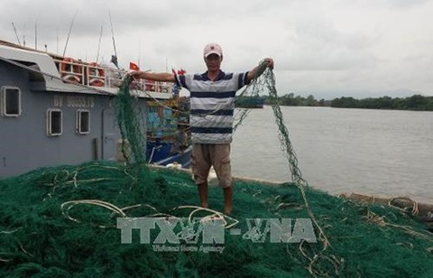 Bà Rịa - Vũng Tàu: Chuyển đổi nghề giã cào, ngư dân than khó - Ảnh 2. Bà Rịa - Vũng Tàu: Chuyển đổi nghề giã cào, ngư dân than khó - Ảnh 2.