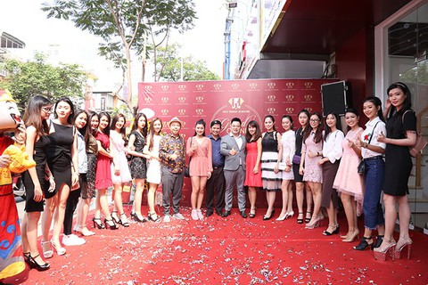 Huy Thanh Jewelry khai trương thêm showroom thứ 11 tại TP. HCM - Ảnh 2. Huy Thanh Jewelry khai trương thêm showroom thứ 11 tại TP. HCM - Ảnh 2.