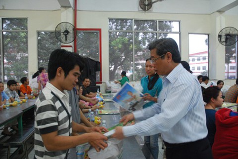 TP.HCM: Tập trung chăm lo Tết Nguyên đán 2018 - Ảnh 1. TP.HCM: Tập trung chăm lo Tết Nguyên đán 2018 - Ảnh 1.