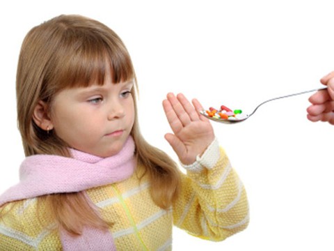 Trẻ bị ho có nhất thiết phải dùng kháng sinh? - Ảnh 1. Trẻ bị ho có nhất thiết phải dùng kháng sinh? - Ảnh 1.