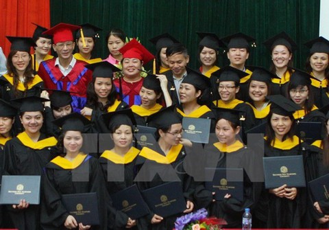 Ban hành chính sách trọng dụng sinh viên tốt nghiệp xuất sắc - Ảnh 1. Ban hành chính sách trọng dụng sinh viên tốt nghiệp xuất sắc - Ảnh 1.