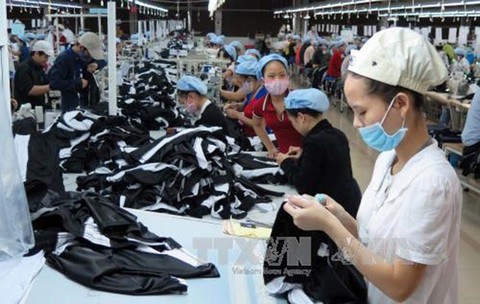Mức thường Tết năm 2018 sẽ bằng năm ngoái - Ảnh 1. Mức thường Tết năm 2018 sẽ bằng năm ngoái - Ảnh 1.
